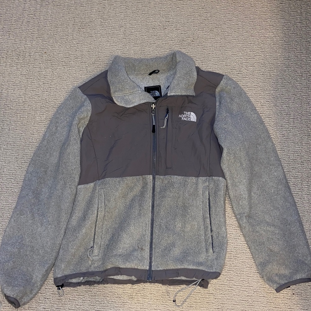 woman’s north face coat
